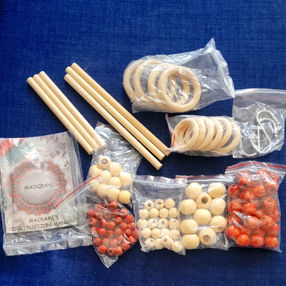 Macrame Kit with Cream and Red Beads